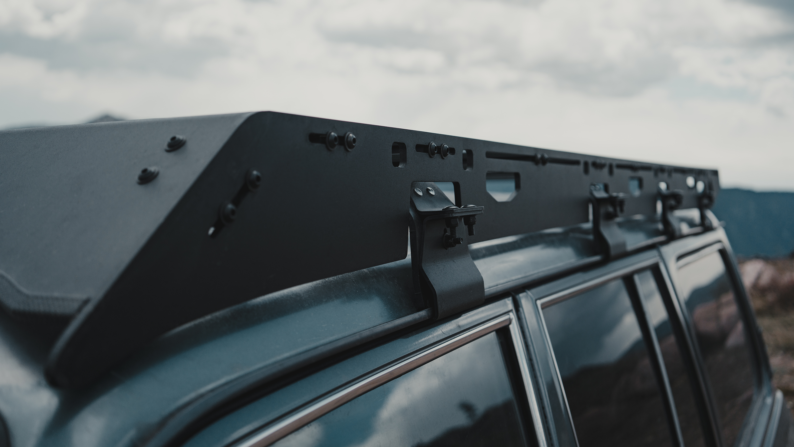 The Mineral (1980-1990 60 Series Land Cruiser Roof Rack) - Sherpa Equipment Company