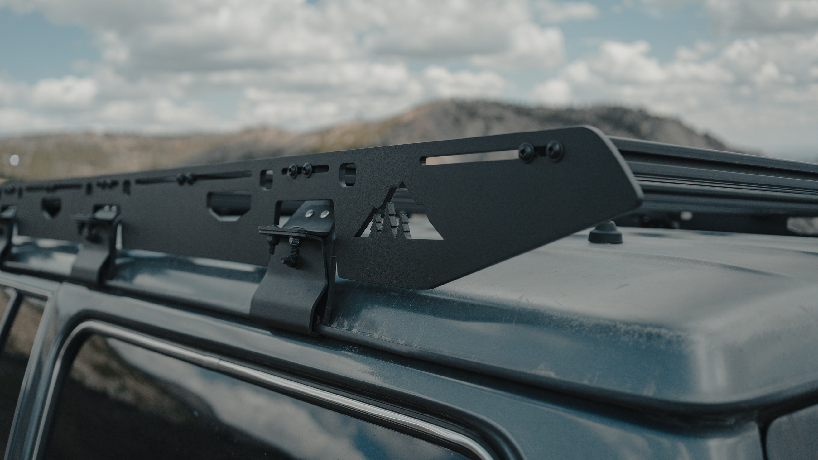 The Mineral (1980-1990 60 Series Land Cruiser Roof Rack) - Sherpa Equipment Company