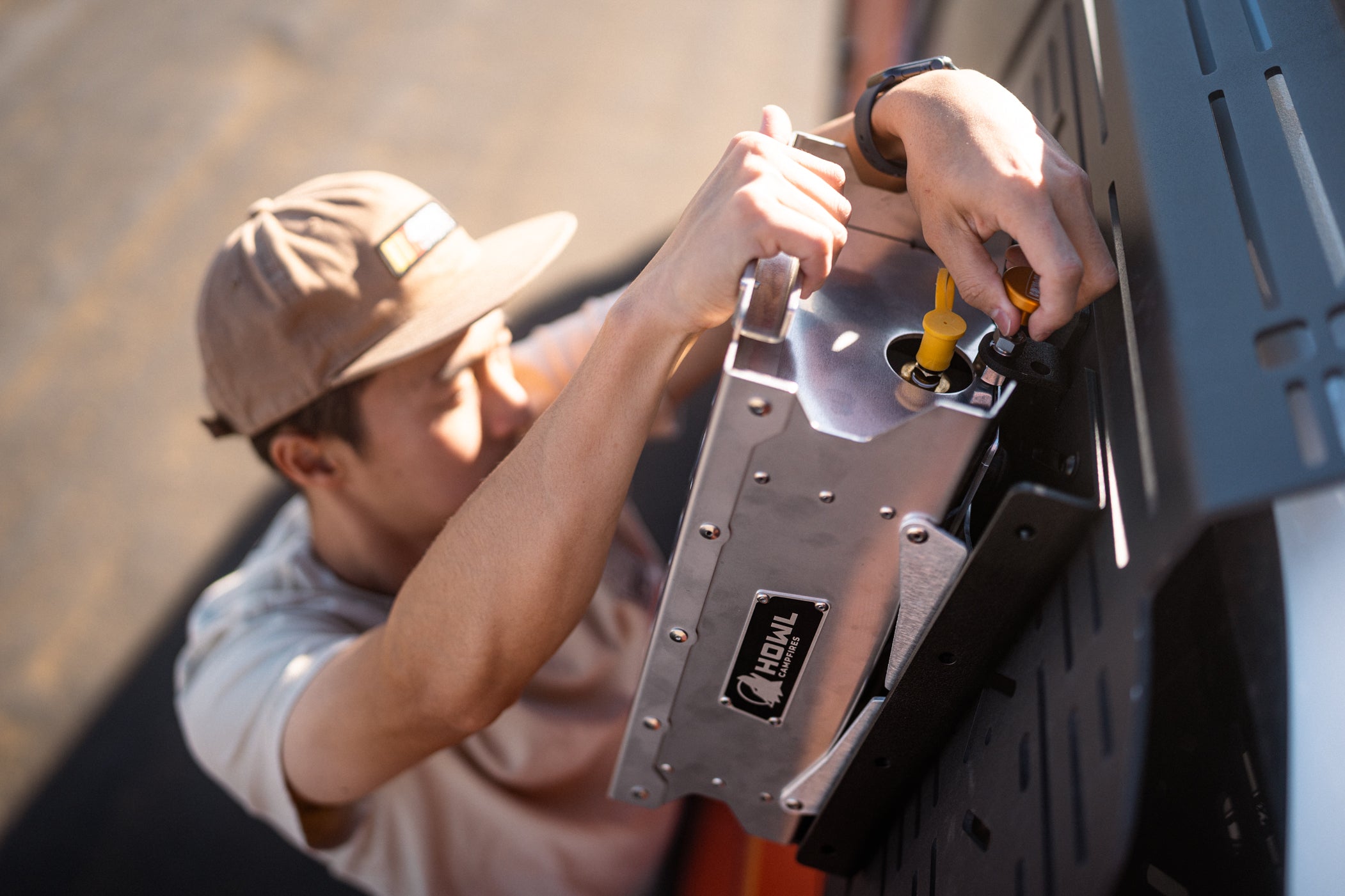 The Howl R1 Rally Mount