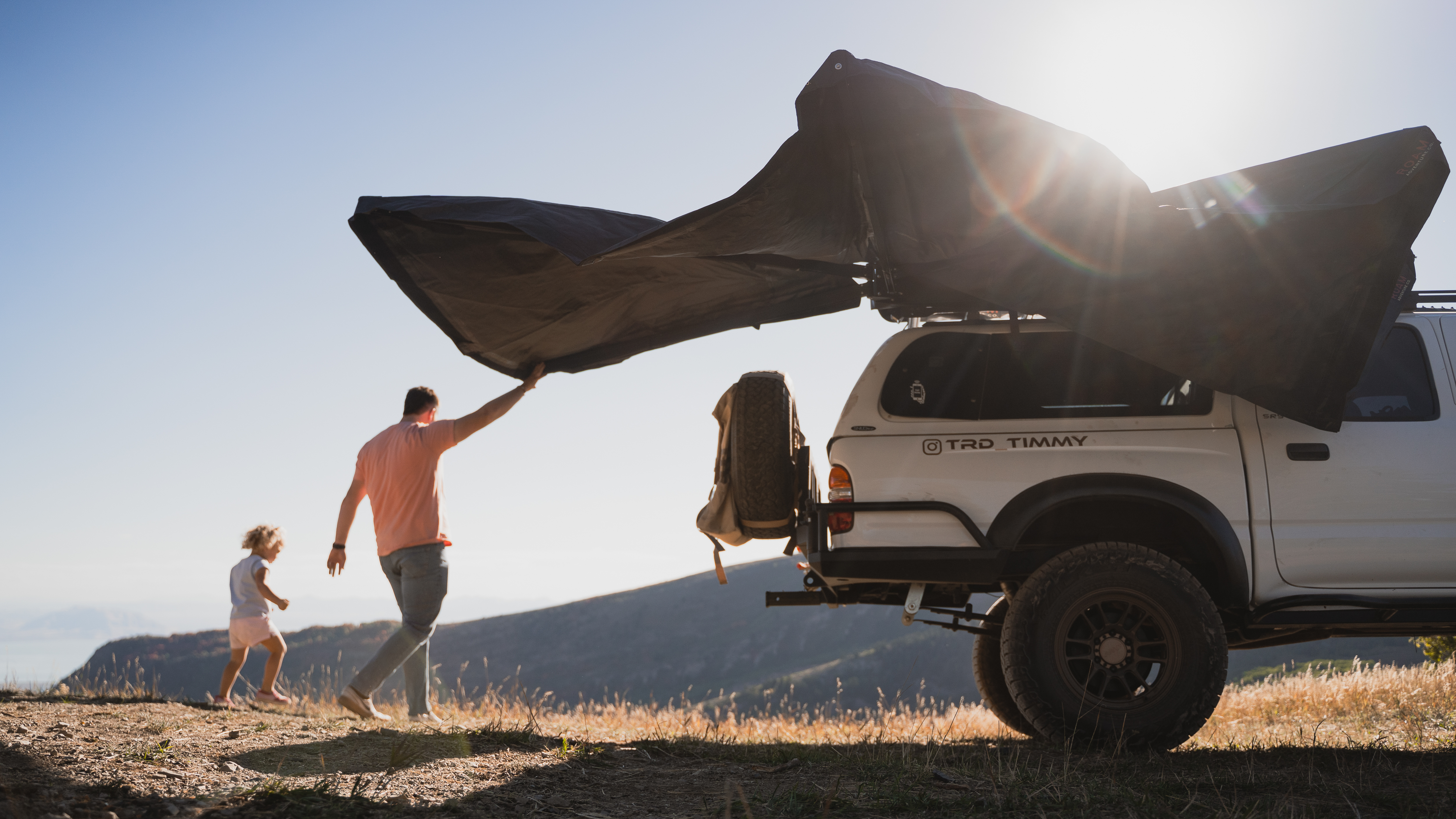 ROAM ARC 270 Awning