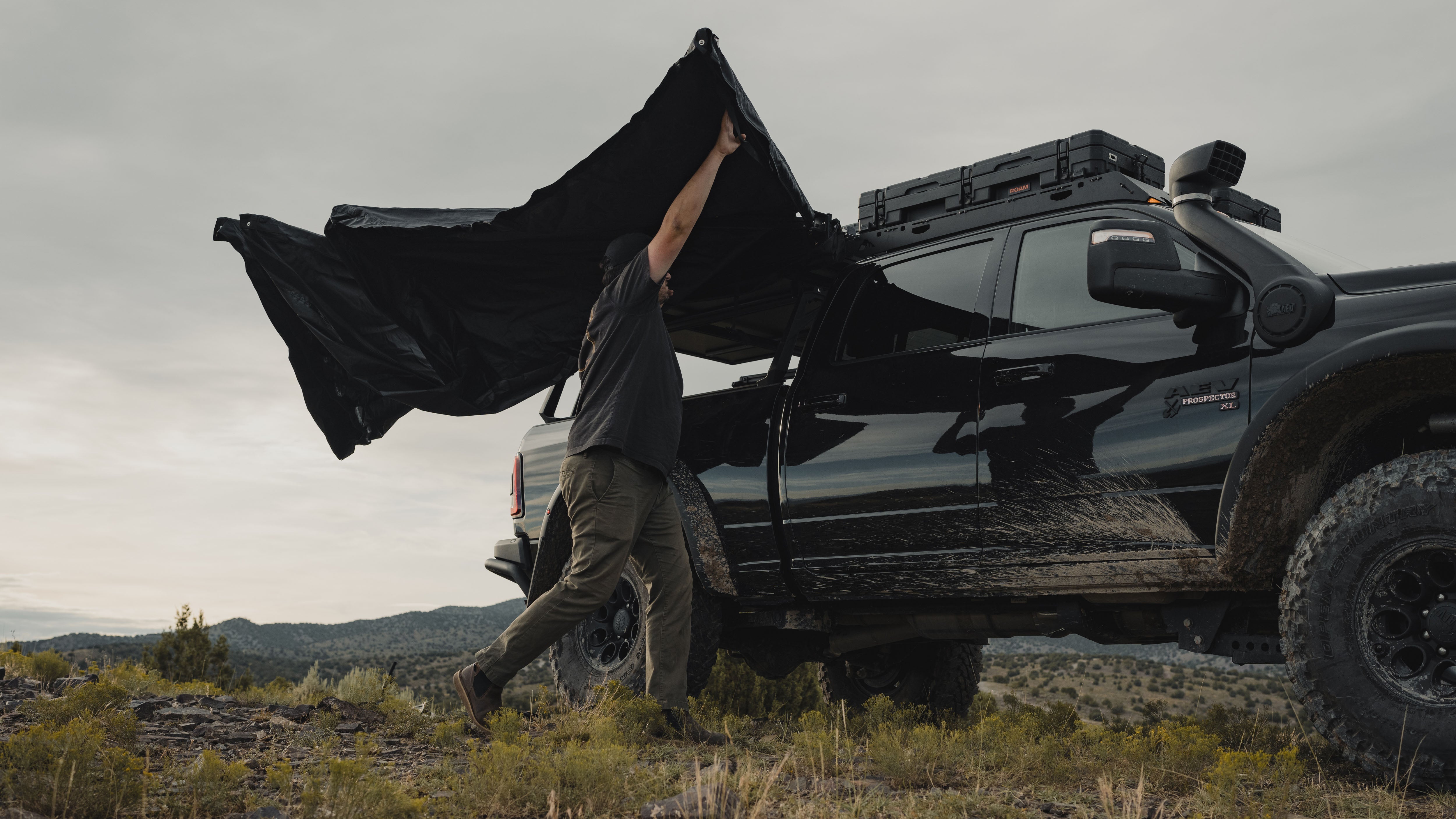 Roam 180 Awning Ram Prospector XL AEV